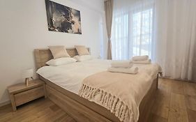 Happy Residence - Modern Apartment With Private Underground Parking